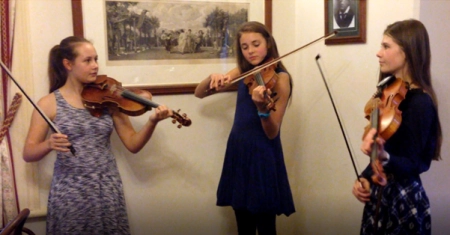 Music at the Boat Shed Markets – Sunday 22nd April